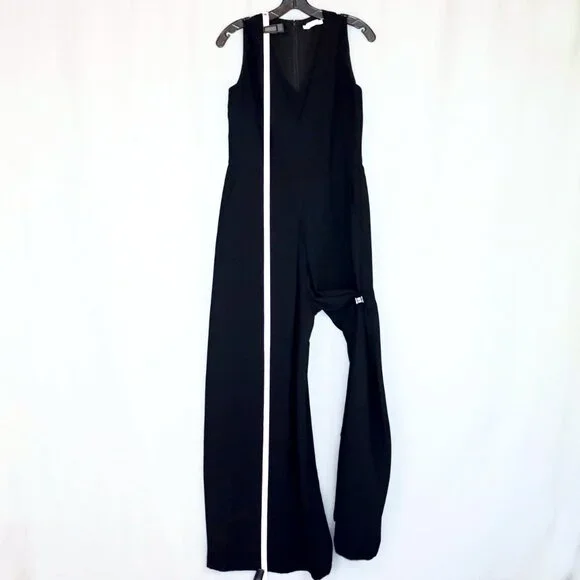 Vince 10 Black Double-V Neck Sleeveless Wide Leg Culotte Jumpsuit with Pockets - Picture 8 of 16